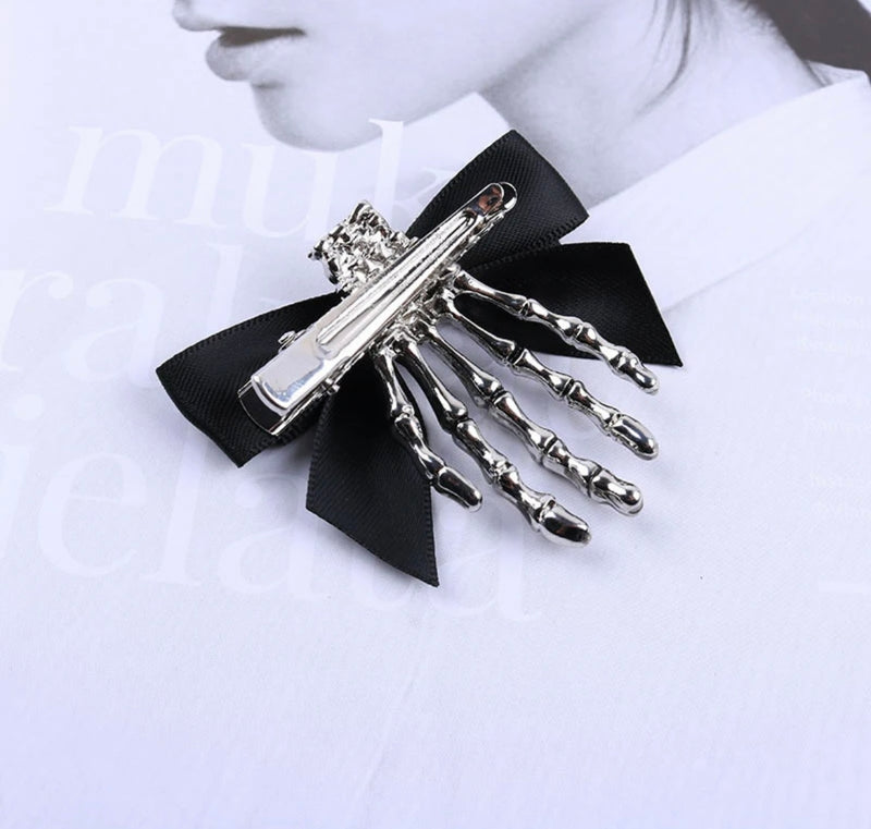Bowknot Ribbon Skull Hand Hair Clip