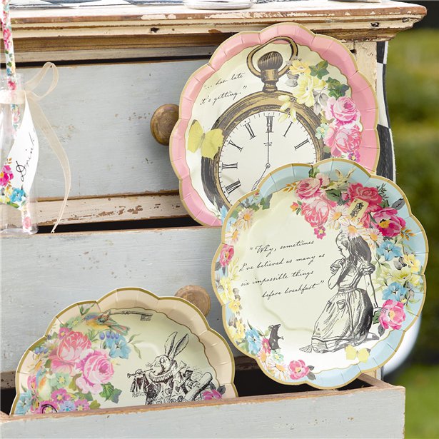 Alice in Wonderland Paper Plates 12pk