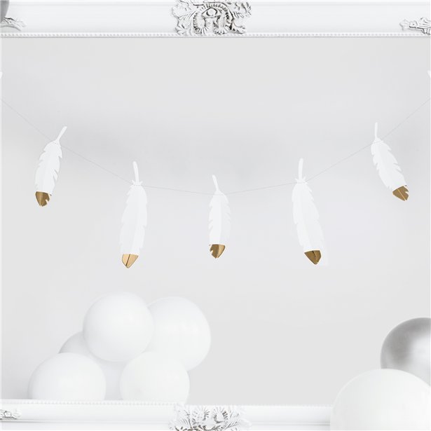 Lovely Swan White Feather Garland